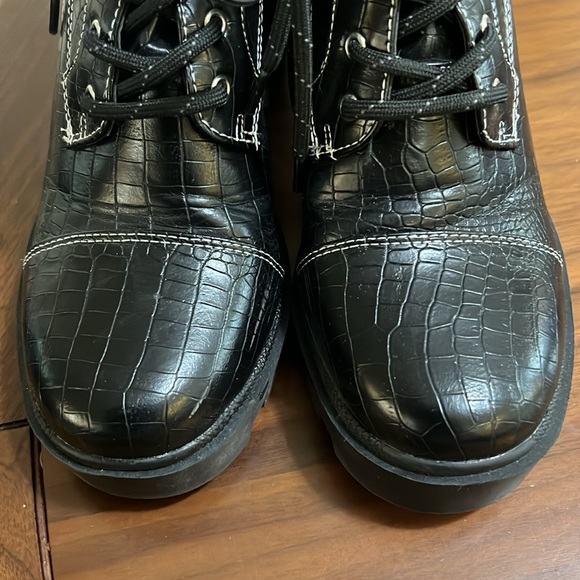 Booties - Picture 2 of 9